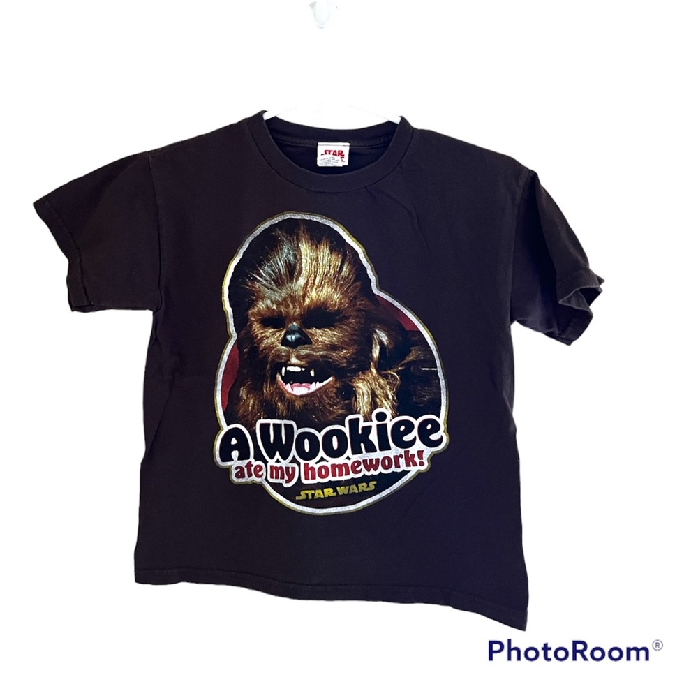 🟤STAR WARS: Boy’s size S, “A Wookiee ate my homework” theme short sleeve shirt.